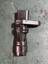 Cargar imagen en el visor de la galería, BF 135 150 hp Honda CRANK SENSOR ASSY 37500-PNB-003 four stroke 75-350 hp