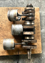 Lade das Bild in den Galerie-Viewer, DT 75 85 hp Suzuki CRANKSHAFT two stroke