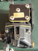 Load image into Gallery viewer, Johnson Evinrude CARBURETOR BODY 433449 0328544 BOWL 333525 333525 ORIFICE PLUG 63D 0328544 Two Stroke