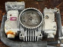 Load image into Gallery viewer, 225 250 300 hp Yamaha CAMSHAFT ASSY air compressor 60V-12170-00-00 with FUEL PUMPS 60V-13910-00-00 two stroke HPDI 2003-2010 some 200 hp