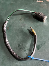 Lade das Bild in den Galerie-Viewer, DT 150 200 hp Suzuki THERMO HEAT SENSOR 34850-95D00 34850-95D30 two stroke 1987-2003 some 25 30 75 85 90 100 175 225 hp