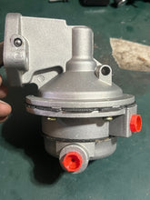 Load image into Gallery viewer, Mercruiser 18-8860 MECHANICAL FUEL PUMP 818383T 861677T 18-8860 MarkV MerCruiser 454 502 7.4L 8.2L Big Block