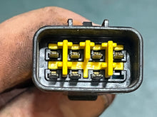 Cargar imagen en el visor de la galería, 150 175 200 hp Yamaha HPDI 60V-85580-00-00 60V-85580-10-00 PULSER COIL two stroke 7-pin 2000-2005 - also 60V-WS855-00-00 some compatibility 150 vmax motors as well as 225 250 300 hp