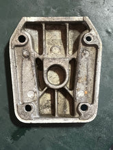 Load image into Gallery viewer, 90 - 225 hp Johnson Evinrude 37773 0338741 lower engine mount covers v4 v6 TWO STROKE 1993-2000 90-225 hp compatibility