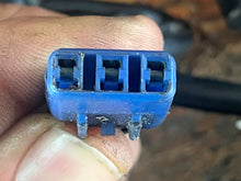 Cargar imagen en el visor de la galería, BF 200 225 hp Honda TRIM ANGLE SENSOR 35660-ZY3-003 four stroke 2002-up, some compatibility 175 250 hp