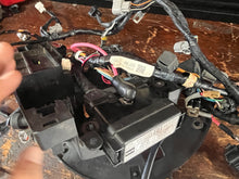 Load image into Gallery viewer, DF 175 150 hp Suzuki engine WIRING HARNESS 36610-96J50 four stroke 2006-14 supersedes to 36610-96J90