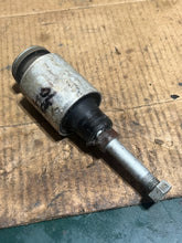 Load image into Gallery viewer, DF 70 60 hp Suzuki 54160-87E11 LOWER MOTOR MOUNT 1998-2009 four stroke 54166-87E00 LOWER MOUNT BOLT & cover