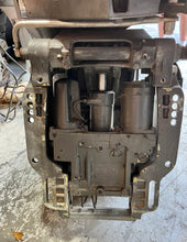 Cargar imagen en el visor de la galería, 90 hp Tohatsu Nissan crankcase cylinder block assembly 3T9B011001 DRIVE SHAFT HOUSING 3T9S610300 Trim Motor 3T9771800 SWIVEL BRACKET 3Е05623130 STEERING SHAFT 3C85620102 m90a