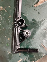 Lade das Bild in den Galerie-Viewer, f 250 hp Yamaha FUEL INJECTOR DELIVERY PIPE #1 6P2-13160-10-00 four stroke 2006-2015 some compatibility 200 225 hp