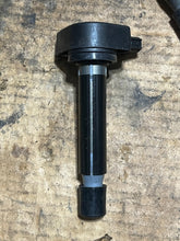 Cargar imagen en el visor de la galería, BF 200 225 250 hp Honda 30520-ZX2-003 ignition coil pre1997-2007+ four stroke