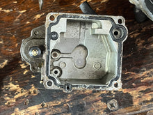 Lade das Bild in den Galerie-Viewer, 20 15 10 hp Mercury Tohatsu 853720T17 CARBURETOR Remote,SOLENOID, PLUNGER, INTAKE MANIFOLD, SILENCER four stroke