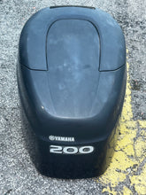 Lade das Bild in den Galerie-Viewer, 200 150 hp Yamaha HPDI TOP COWLING engine cover 68F-42610-40-4D two stroke 2.6 Liter