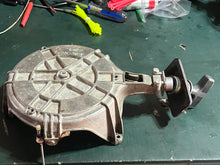 Lade das Bild in den Galerie-Viewer, 40 35 hp Tohatsu 40c Nissan RECOIL STARTER ASSY 345050001 two stroke 1996-2004