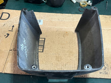 Lade das Bild in den Galerie-Viewer, 90 120 hp Force 819955 TRIM COVER cowl apron midsection 1995-97 TWO STROKE