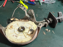Lade das Bild in den Galerie-Viewer, 40 35 hp Tohatsu 40c Nissan RECOIL STARTER ASSY 345050001 two stroke 1996-2004