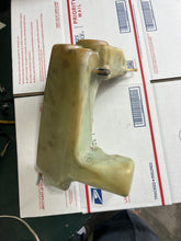 Load image into Gallery viewer, sold ebay jan2025—-DT 75 85 hp Suzuki 69110-95514 OIL TANK two stroke - no cap