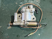 Cargar imagen en el visor de la galería, 150 200 hp Suzuki 13400-87D12 STARTER VALVE ASSY, fuel primer, two stroke 1987-1997 NLA some compatibility 90 100 175 225 hp