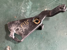 Load image into Gallery viewer, f 115 hp Yamaha THROTTLE CONTROL LEVER 68V-42154-00-00 four stroke 2000-2011