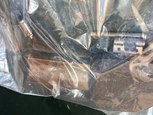 Load image into Gallery viewer, sold june2026——75 - 175 hp Evinrude E-tec vst FLOAT PIN & NEEDLE 5004428 two stroke 1998-2005 some Ficht motors