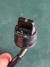 Lade das Bild in den Galerie-Viewer, DF 60 70 hp Suzuki TEMPERATURE SENSOR 34830-92E10 92E30 four stroke Evinrude 5030813 1998-2009 also DT 90 100 hp 1989-1997 also DT 150 200 hp 1998-2002