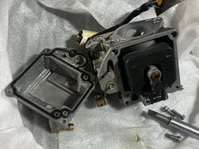 Cargar imagen en el visor de la galería, f 25 hp Yamaha CARBURETOR with Primer 65W-14901-50-00 four stroke 2004-up supersedes 65W-14901-55-00