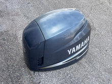Cargar imagen en el visor de la galería, f 115 hp Yamaha TOP COWLING 68V-42610-10-8D four stroke 2002-2011 68V-42610-14-00 68V-42610-13-00 68V-42610-12-00 68V-42610-12-8D 68V-42610-11-8D 68V-42610-10-8D
