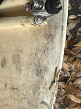 Load image into Gallery viewer, DF 150 hp Suzuki ENGINE COVER SET WHITE 61410-96881-Y5S 61420-96810-Y5S four stroke 2014-2016 needs gasket