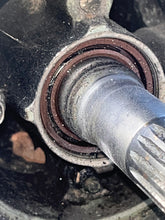 Cargar imagen en el visor de la galería, 300 hp Yamaha 25” UR-X LOWER UNIT ASSY 6D0-45300-20-8D Two Stroke 2005-2006 HPDI