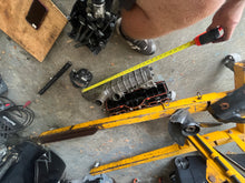 Lade das Bild in den Galerie-Viewer, 350 hp Mercury Verado CAC ASSY FUEL MODULE 8M0035200 8M0092462 END CAP 8M0046698 four stroke 200-400 hp compatible