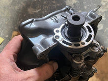 Cargar imagen en el visor de la galería, PARTS BF 40 35 hp Honda CYLINDER HEAD ASSY 12010-ZV5-010ZA four stroke pre-1997-2003 FUEL PUMP 16700-ZW1-004 OIL PUMP 15100-ZV5-000