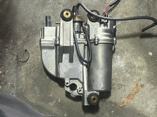Load image into Gallery viewer, 250 hp Yamaha OX66 VST FLOAT CHAMBER W TOP 66K-14980-00-00 & FUEL PUMP 67H-13907-00-00 Two Stroke v6 150 - 225 hp 1999-2003
