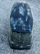 Load image into Gallery viewer, 50 40 hp Tohatsu Nissan UPPER MOTOR engine COVER 3T5S675101 two stroke 2003