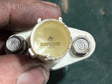 Cargar imagen en el visor de la galería, 115 hp Mercury iafm TPS TEMPERATURE SENSOR 891663001 four stroke EFI