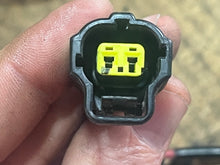 Cargar imagen en el visor de la galería, F 50 hp Yamaha 64J-82590-10-00 engine wire harness 2001 tlrz t & f motors 4 cylinder Four Stroke 2001-2003 earlier # 62Y-82590-10-00 1995-2001