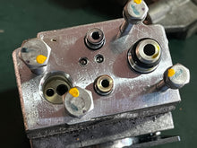 Load image into Gallery viewer, 225 250 300 hp Yamaha FUEL PUMP ASSY 60V-13910-00-00 V6 3.3L two stroke HPDI 2003-2009 some 200 hp