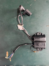 Cargar imagen en el visor de la galería, DT 8 HP Suzuki 32900-98110 CDI UNIT & IGNITION COIL electrical Two Stroke OEM NLA also 6 hp
