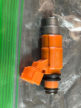 Cargar imagen en el visor de la galería, 4 tested for customer sep2025——-DF 115 140 hp Suzuki FUEL INJECTOR genuine 15710-65D00 Four Stroke 2002-2012 some compatibility 90 100 hp