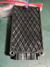 Load image into Gallery viewer, 40 30 hp Mercury Yamaha ECM ENGINE CONTROL MODULE with bolts 856178T3 856178 67C-85540-00-00 four stroke 2000