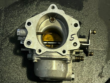 Lade das Bild in den Galerie-Viewer, 225 hp Yamaha 76 degree CARBURETOR 1-3-5 62J-14100-00-00 62J-14101-00-00 62J-14102-00-00 two stroke 1994-1996