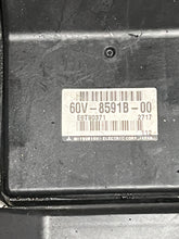 Cargar imagen en el visor de la galería, 150 - 250 hp Yamaha HPDI (2) 60V-8591B-00-00 INJECTOR DRIVER ASSY 60V-85542-00-94 BRACKET two stroke 2003-2011