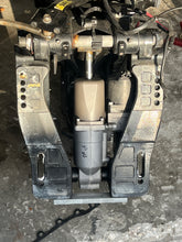 Cargar imagen en el visor de la galería, DF 115 140 hp Suzuki DRIVE SHAFT HOUSING 52111-90J02-0EP SWIVEL BRACKET Long 20” 43111-90j40-0EP, Steering Bracket Long 20” 43750-90J61-0EP Engine Holder 51110-90810-0EP POWER TRIM MOTOR 38100-92J11 MANIFOLD ASSY 48400-90J02 four stroke 2013 2001-2014