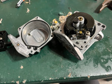 Cargar imagen en el visor de la galería, 9.8 8 hp Tohatsu Mercury Nissan 3303-80368703 3303-803687A04 CARBURETOR 54EA two stroke oem