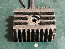 Cargar imagen en el visor de la galería, 70 60 hp Tohatsu voltage RECTIFIER COMPLETE 353760601 two stroke 1986-2002 some compatibility 50 hp