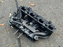 Lade das Bild in den Galerie-Viewer, f 150 hp Yamaha 63P-13641-00-00 INTAKE MANIFOLD 2004-2014 four stroke