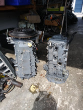 Load image into Gallery viewer, DF150 A Suzuki 25 inch clean parts motor- lower, trim, top cowl, ecu