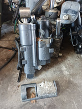 Load image into Gallery viewer, 40, 50 yamaha two and four stroke trim tilt assy tested