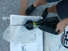 Cargar imagen en el visor de la galería, New SEI SE306 Gearcase Johnson Evinrude Lower unit has warranty