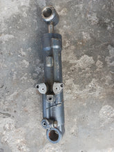 Load image into Gallery viewer, 40, 50 yamaha two and four stroke trim tilt assy tested