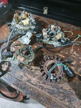 Lade das Bild in den Galerie-Viewer, 40, 50 yamaha three cylinder two stroke parts carb, head, stator, starter, oil tank