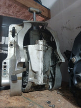 Cargar imagen en el visor de la galería, BF 40 45 50 honda outboard parts trim lower unit powerhead, cylinder head